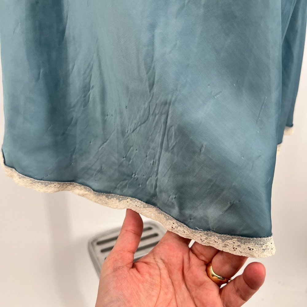 Vintage Saks Fifth Avenue Full Slip‎ Cornflower Blue with Lace Size 36 - Picture 9 of 11